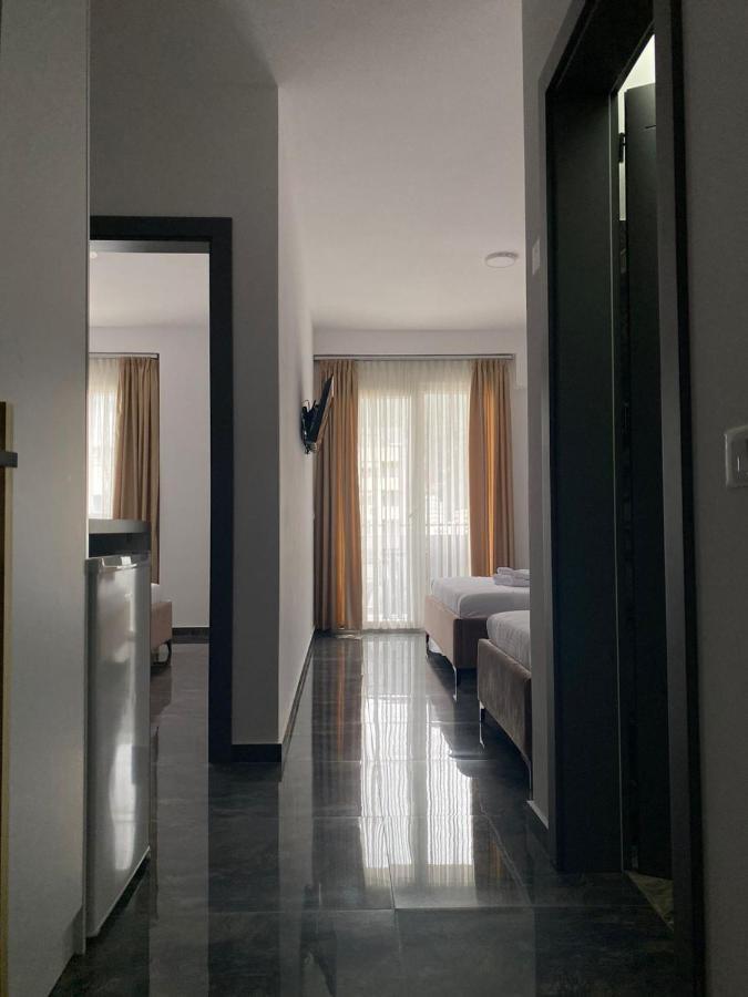 Leodori 3 Suites Shëngjin Esterno foto