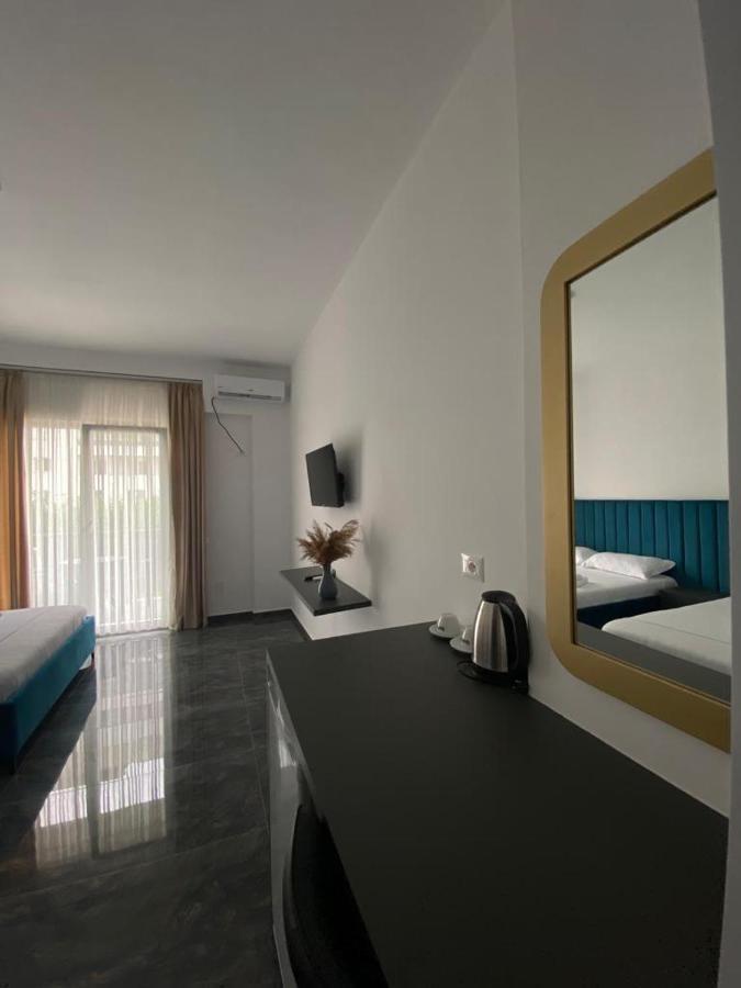 Leodori 3 Suites Shëngjin Esterno foto