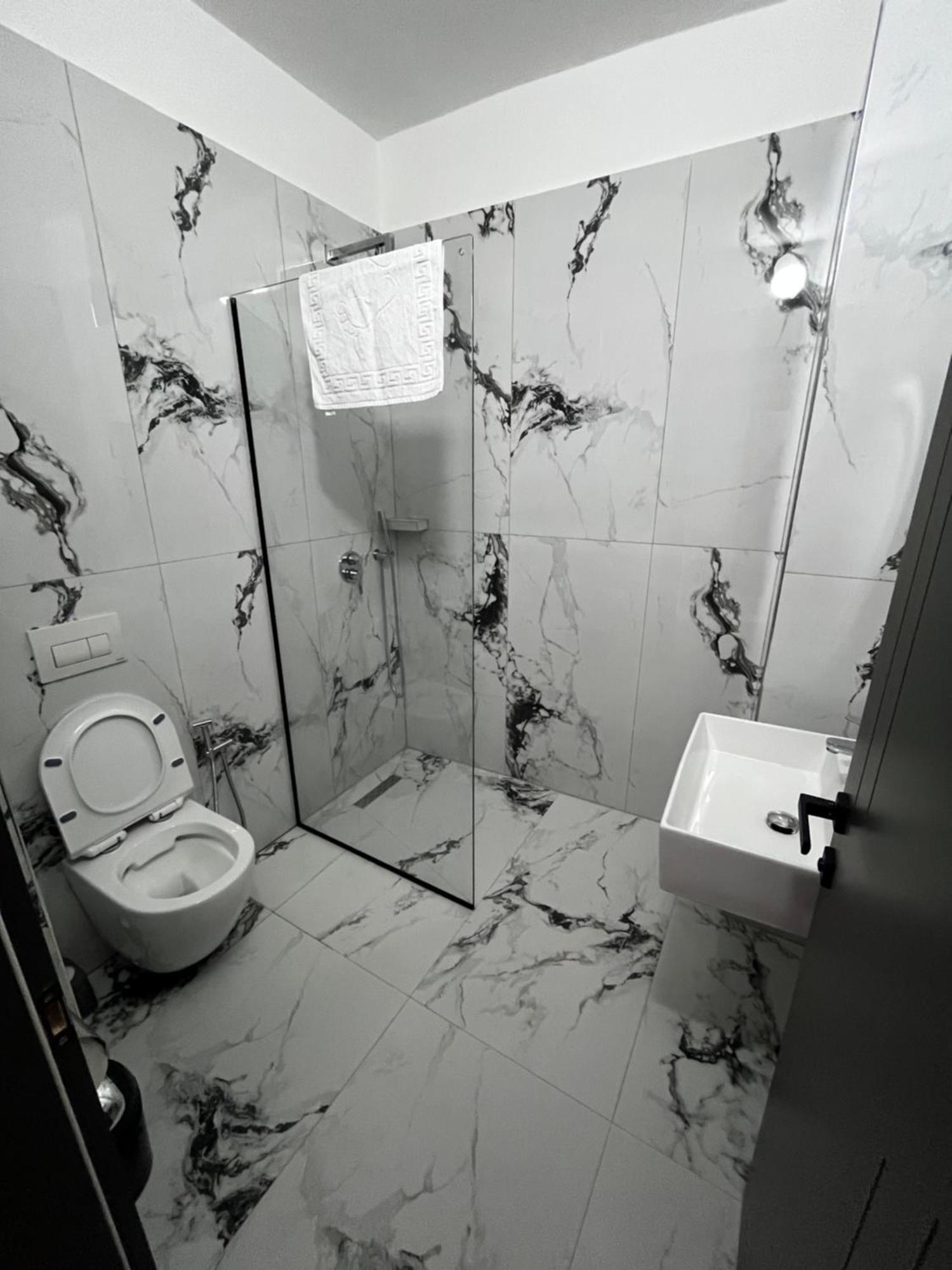Leodori 3 Suites Shëngjin Esterno foto